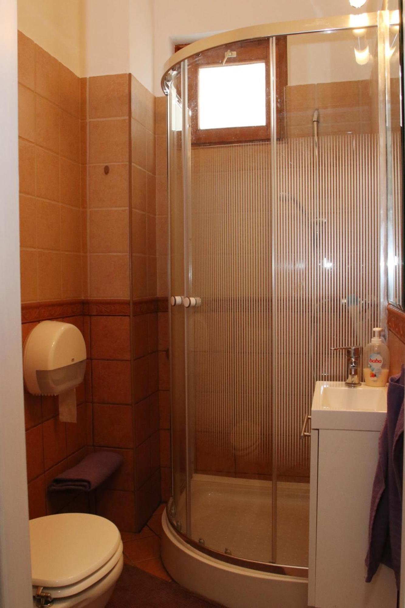 Liliom Apartman Gödöllő Esterno foto